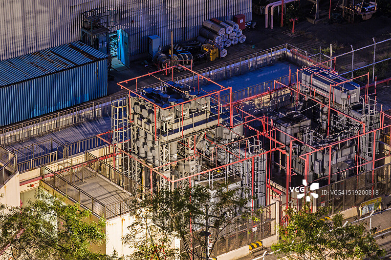 发电厂的工业机械夜景图片素材