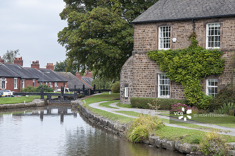 马普尔运河锁顶部，柴郡图片素材