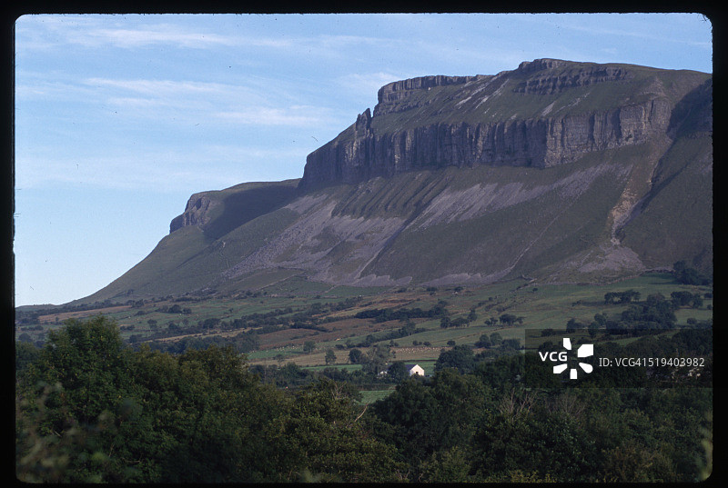 爱尔兰本布尔本山图片素材