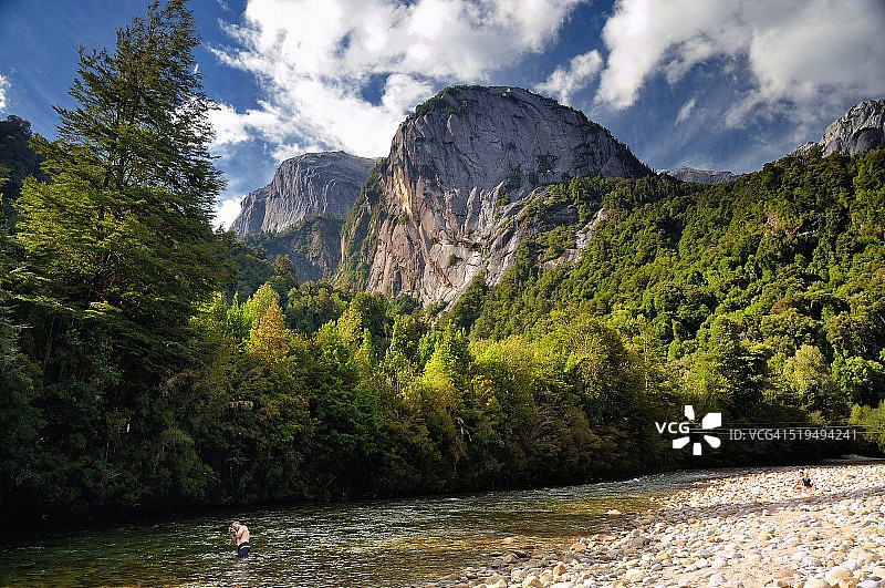穹顶与河流 - 智利巴塔哥尼亚图片素材