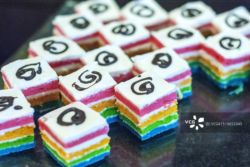 彩虹蛋糕图片素材