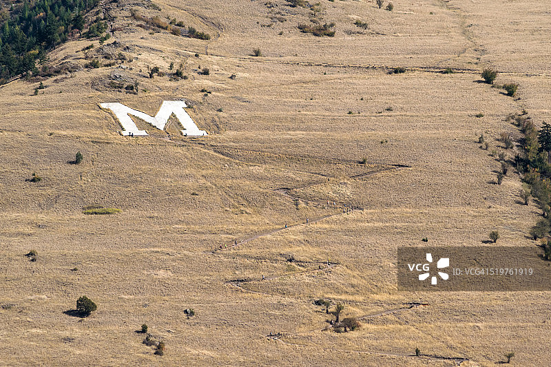 哨兵山“M”字形山径图片素材