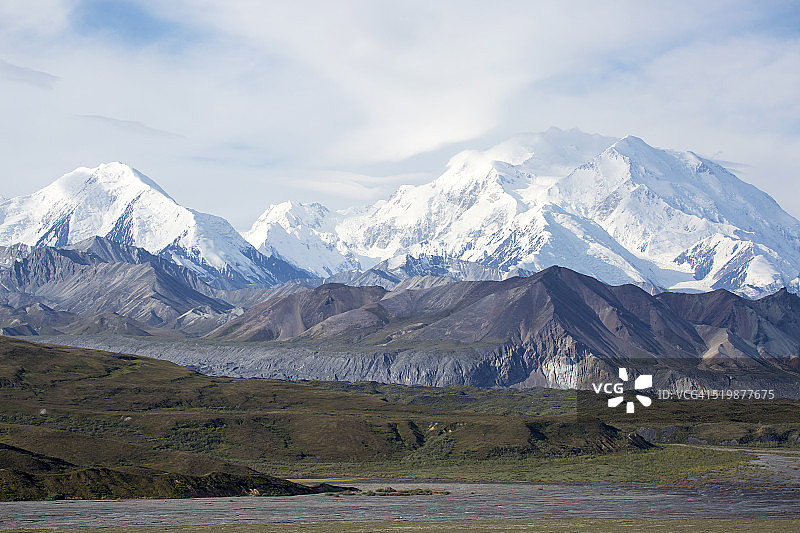 德纳里山和布鲁克斯山图片素材