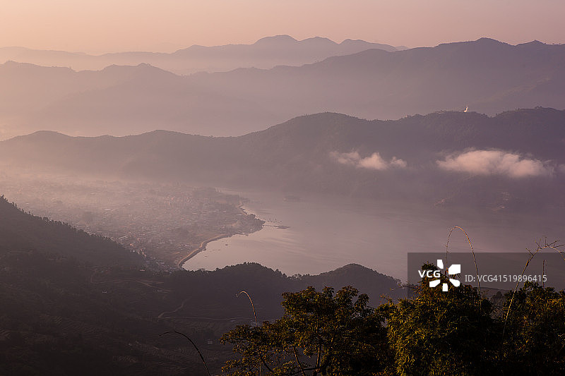翡瓦湖的清晨图片素材