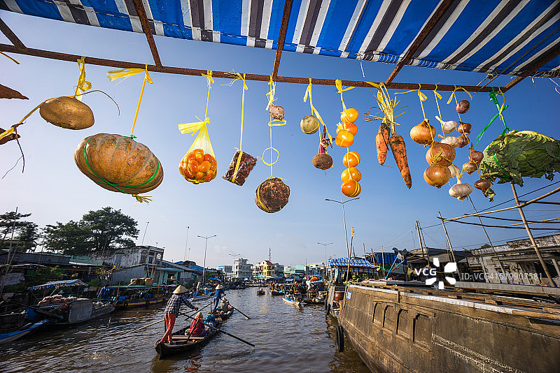 湄公河三角洲水上市场图片素材