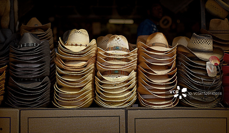 堆叠的牛仔帽图片素材