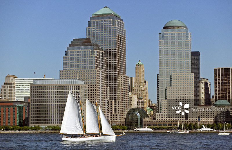 纽约世界金融中心和帆船天际线，美国图片素材