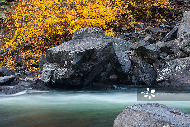 秋季的Tumwater峡谷图片素材