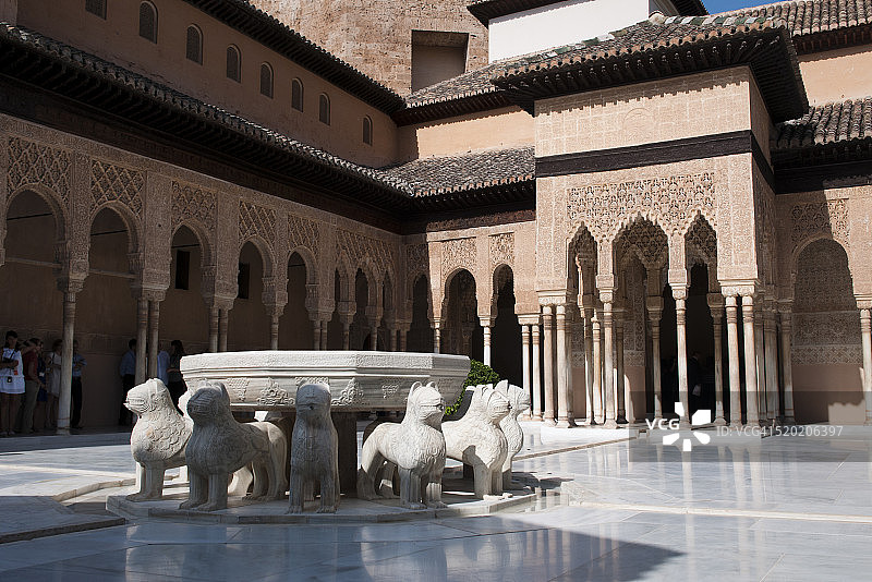 狮子庭院，阿尔罕布拉宫，格拉纳达，西班牙图片素材