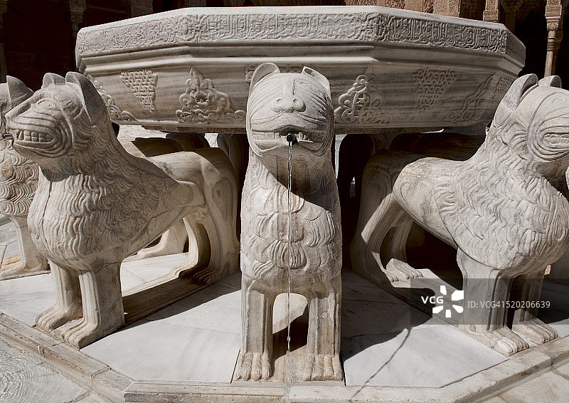 狮子庭院，阿尔罕布拉宫，格拉纳达，西班牙图片素材