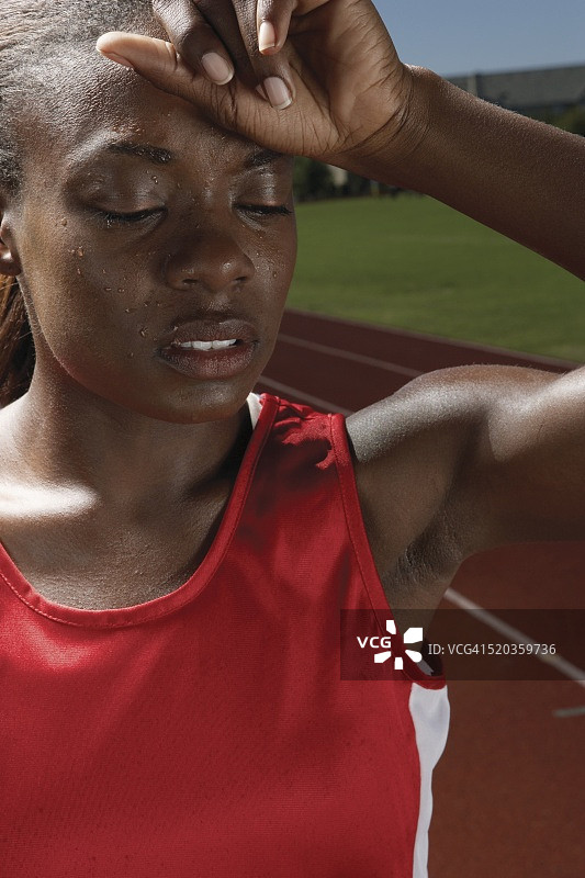 疲惫的运动员图片素材