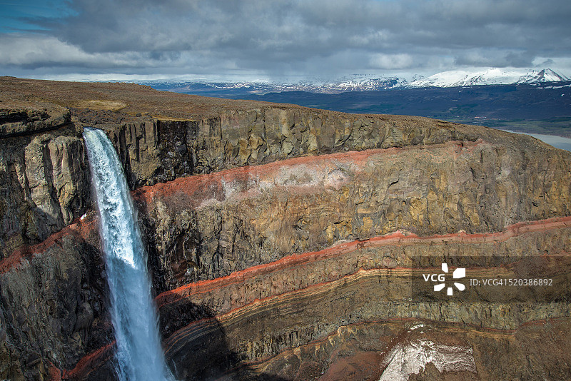 冰岛东部地区埃伊尔斯塔济附近的亨吉瀑布顶部图片素材