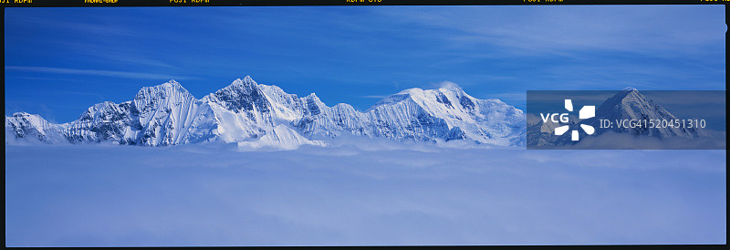 兰格尔山脉山峰图片素材