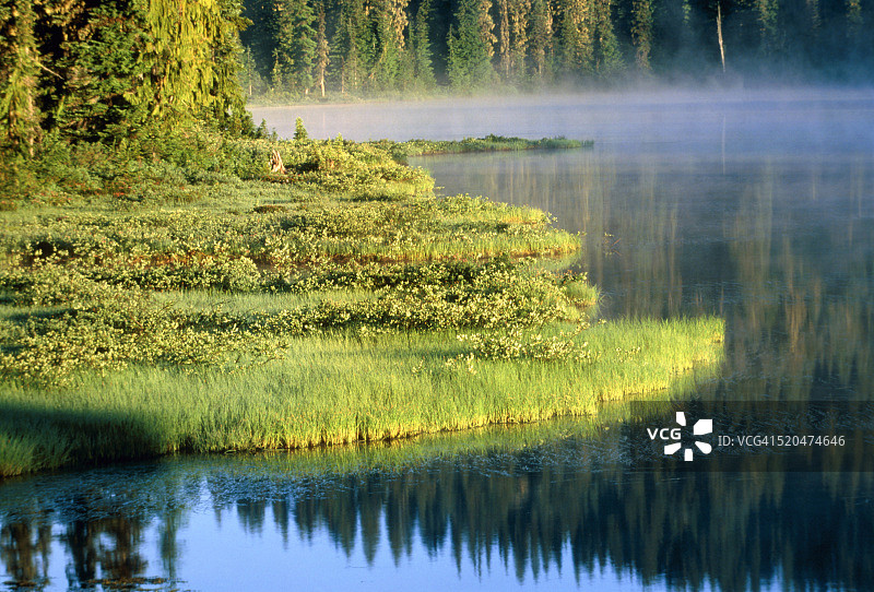 美国华盛顿州湖泊倒影图片素材