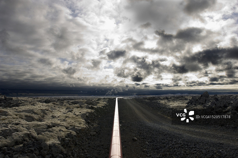 地热发电站的热水管道图片素材