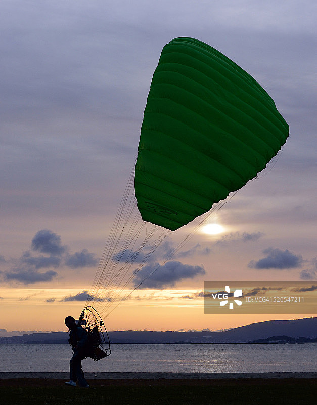 动力滑翔伞图片素材