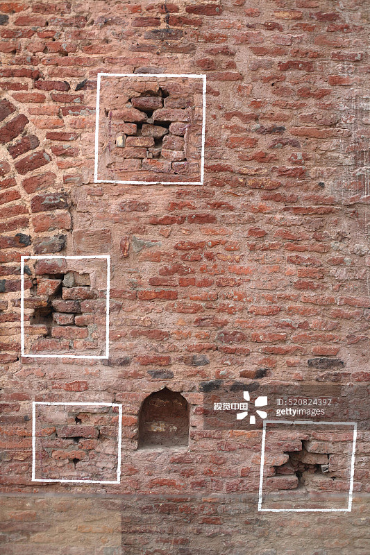 印度旁遮普邦阿姆利则贾利安瓦拉巴格保留墙上的弹痕图片素材