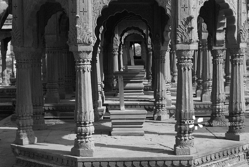 印度拉贾斯坦邦斋沙默尔的巴达巴格陵墓图片素材