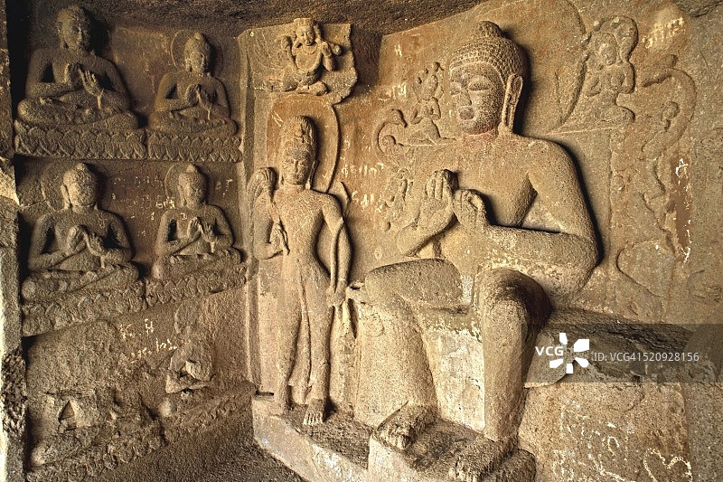 纳西克希纳亚那·潘达夫石窟寺庙中的佛像图片素材