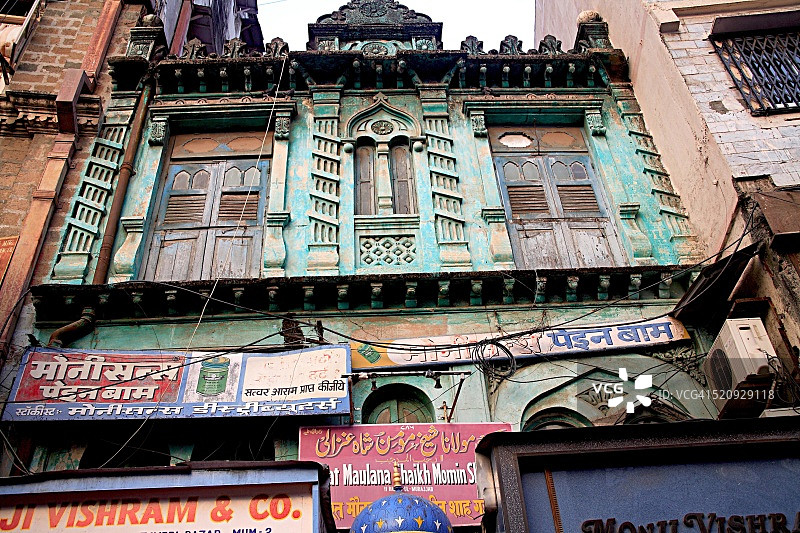 Hazrat Maulana Shaikh Momin Shah Gazali dargah礼拜场所，Sheikh Memon路，Zaveri Bazaar， Marine Lines，孟买图片素材