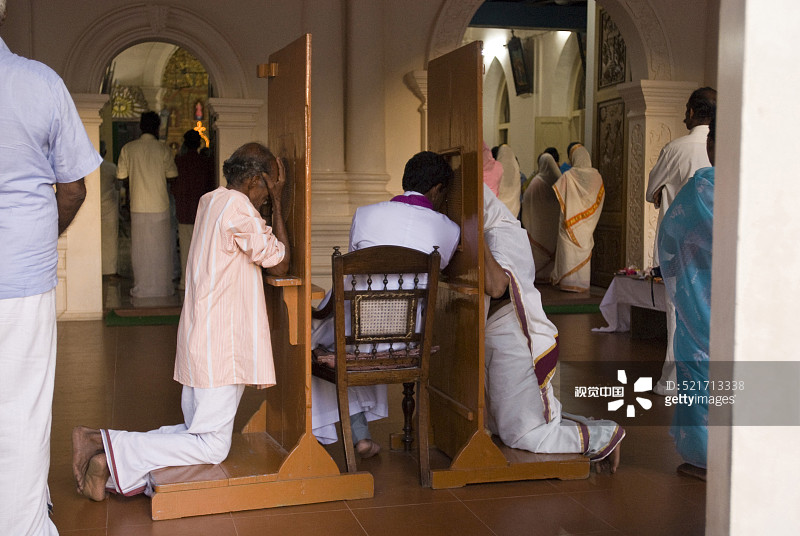 在印度喀拉拉邦忏悔的基督教信徒图片素材