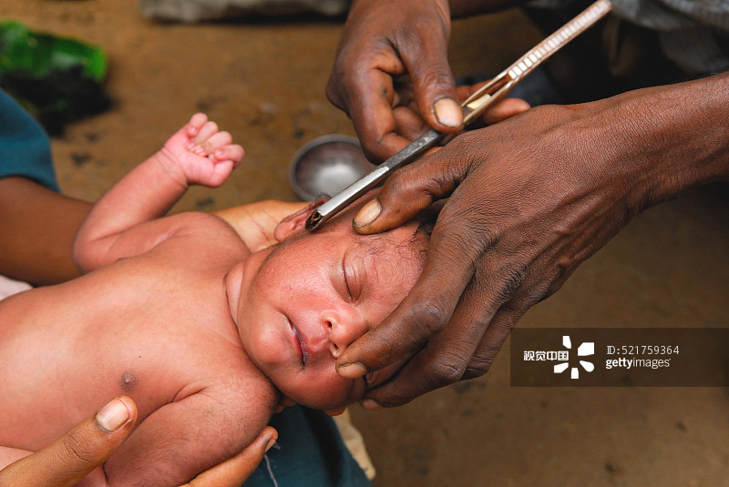 印度恰克拉达尔布尔剃头仪式图片素材