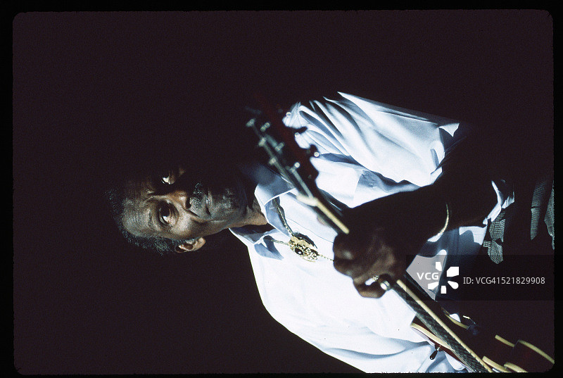 查克·贝里弹吉他图片素材