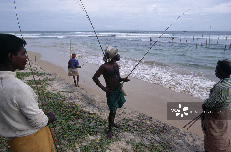 卡巴拉纳海滩上的高跷渔夫图片素材