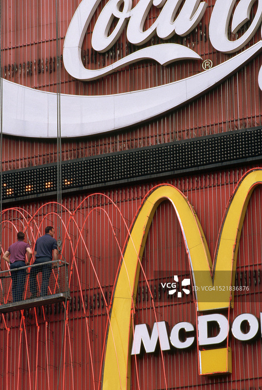 皮卡迪利广场的广告图片素材