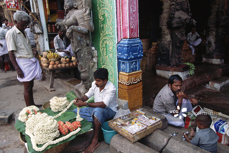 马杜赖米纳克希神庙的朝圣者图片素材