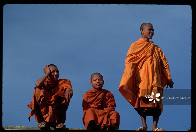 柬埔寨金边奥林匹克体育场的僧侣图片素材
