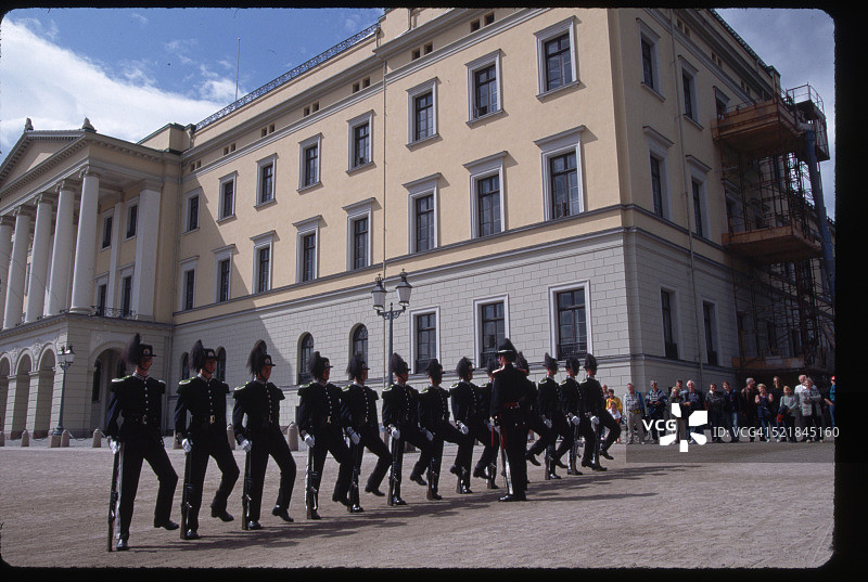 奥斯陆皇宫的卫兵换岗仪式图片素材