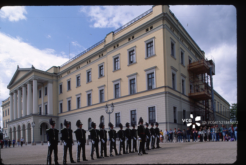 奥斯陆皇宫中午换岗仪式图片素材