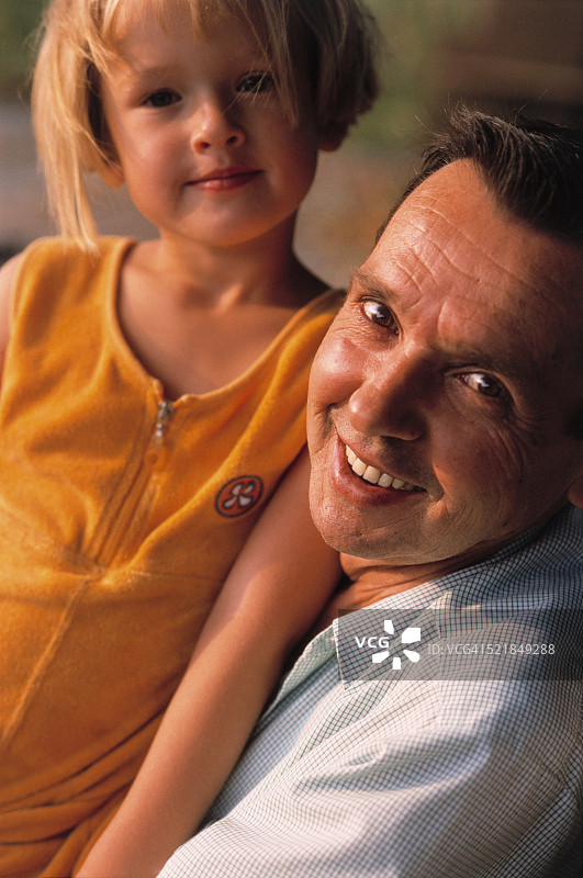 爷爷和孙女图片素材