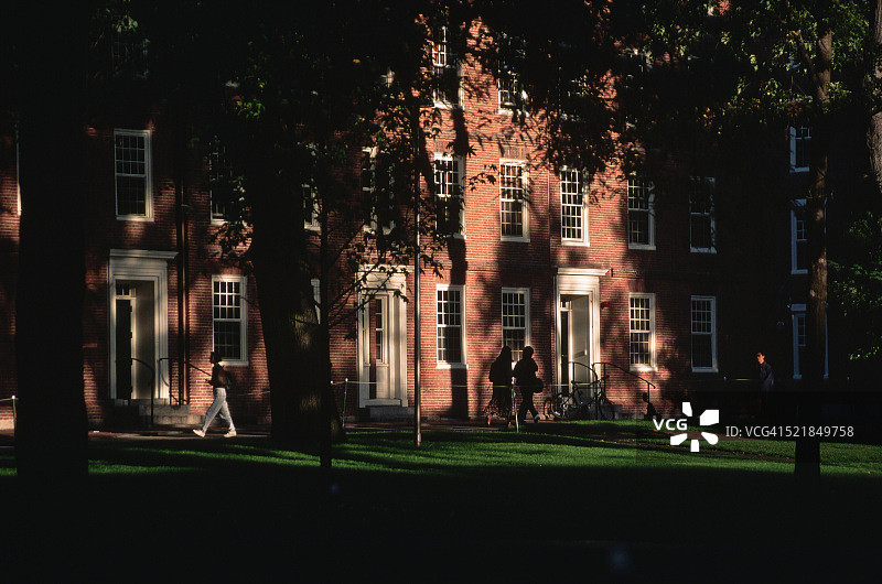 哈佛庭院的阴影图片素材