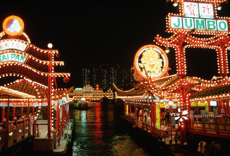 浮动餐厅的码头图片素材