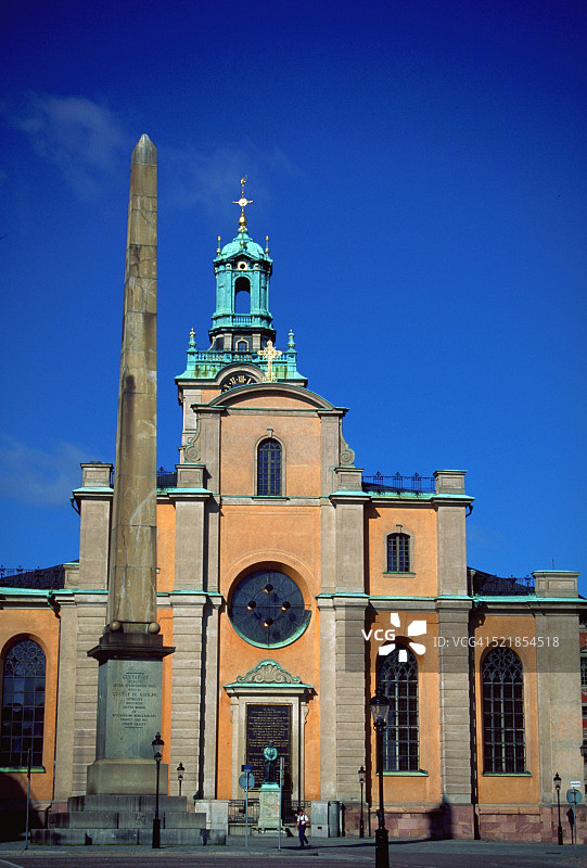 斯德哥尔摩大教堂、方尖碑与雕像图片素材