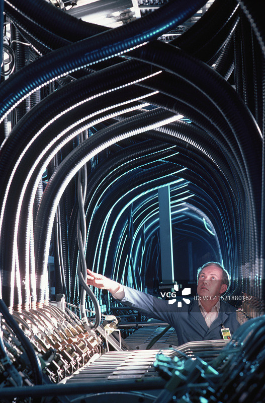 利弗莫尔实验室粒子加速器图片素材