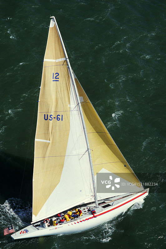 旧金山湾上的美洲杯挑战者美国队图片素材