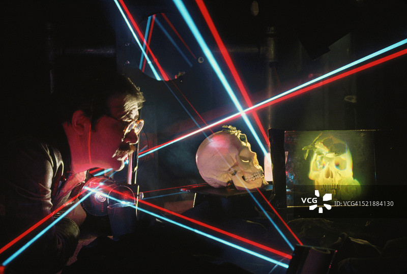 全息影像的制作过程图片素材