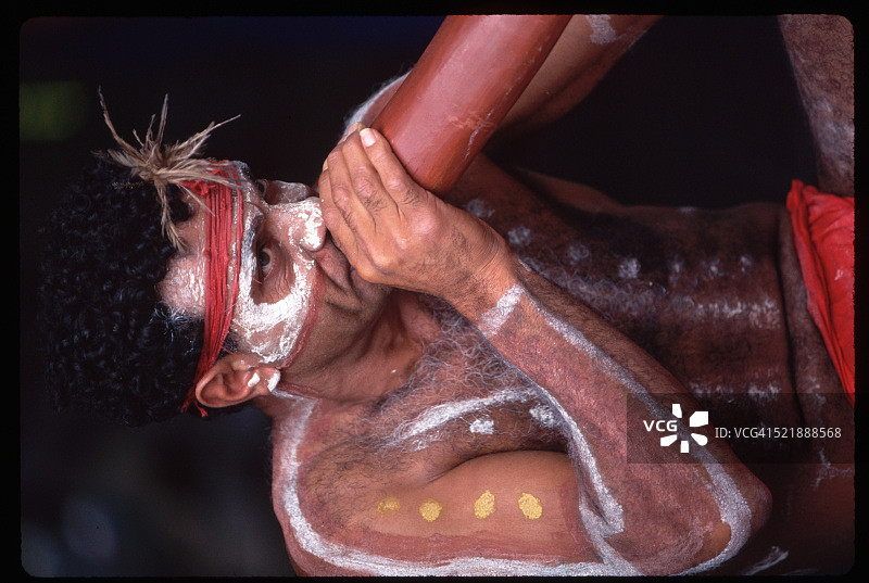 大卫·肯尼迪：迪吉里杜管乐器演奏家图片素材