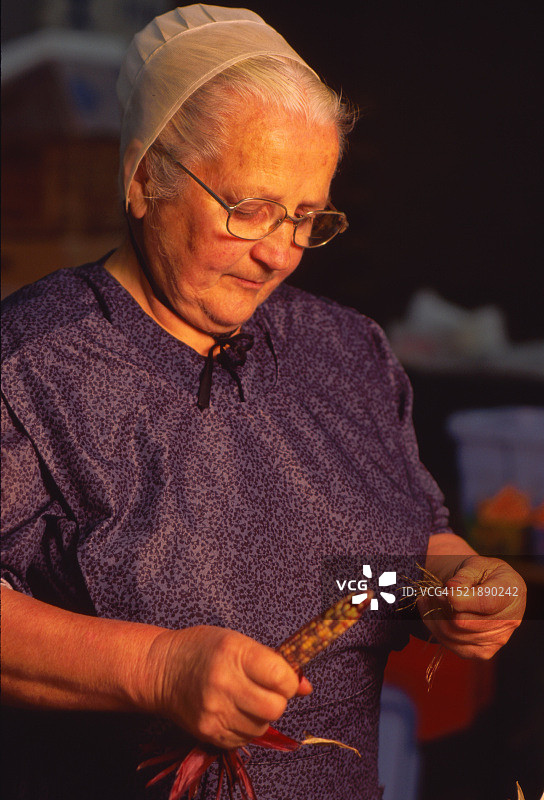 门诺派农场妇女图片素材