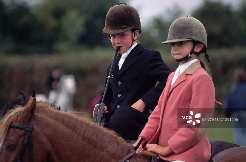爱尔兰基尔代萨特农业展上的年轻骑师图片素材