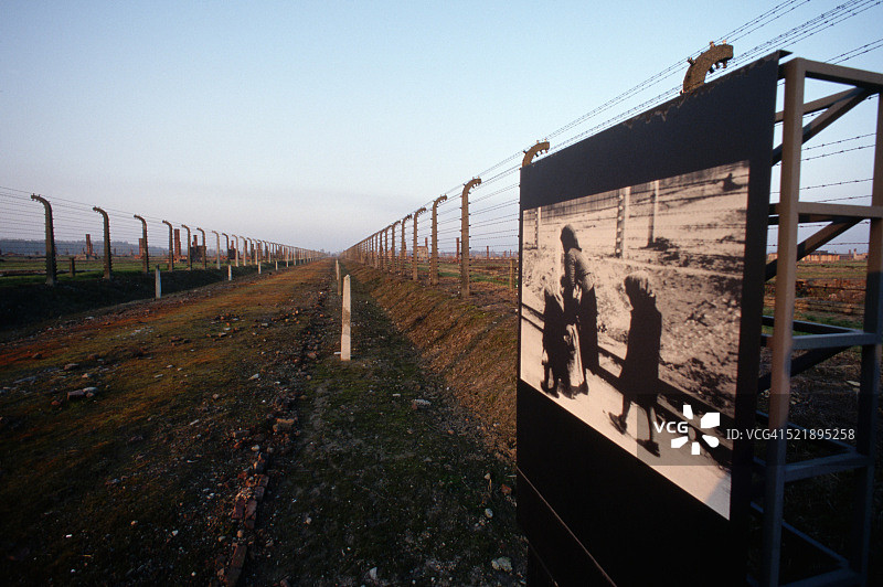 通往奥斯维辛火葬场的道路图片素材