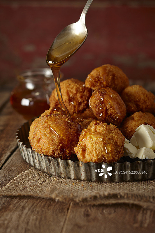 炸玉米球图片素材