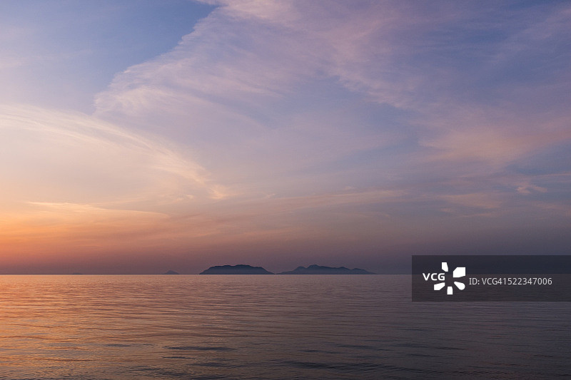 日落时分的埃奥利群岛，意大利西西里岛图片素材