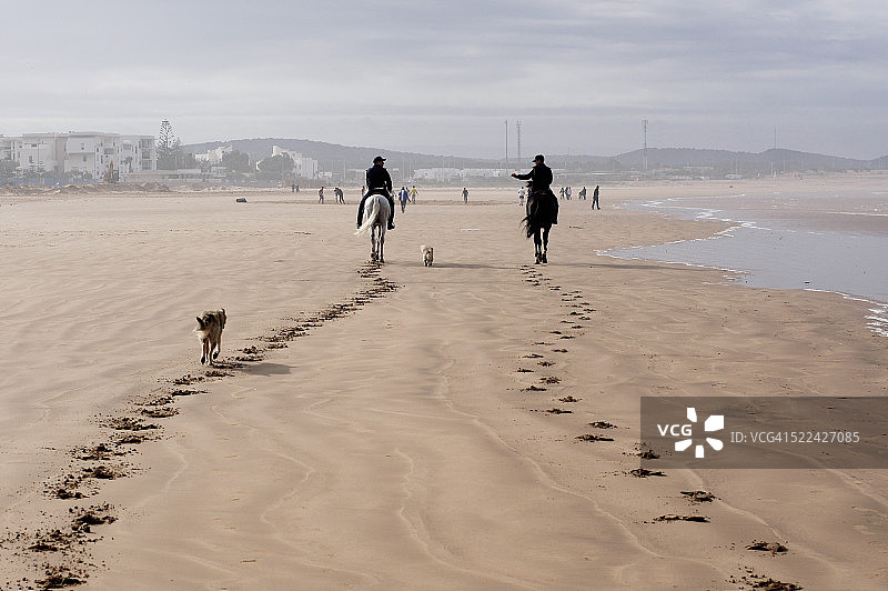 警车巡逻图片素材