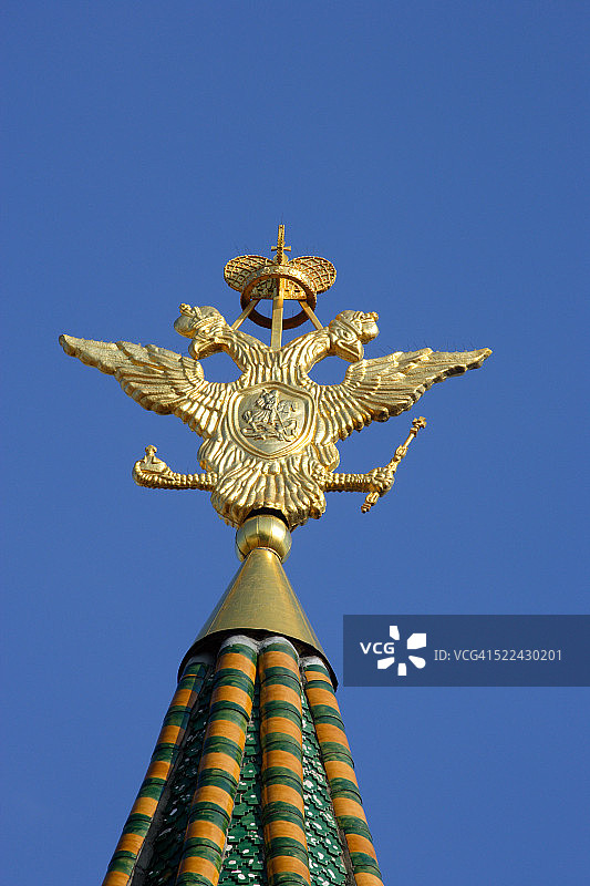 伊比利亚门顶部的双头鹰图片素材