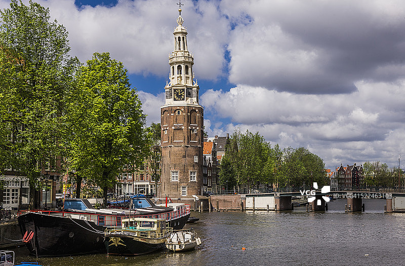 蒙特尔班斯托伦塔和瓦尔瑟兰斯格拉赫特运河图片素材