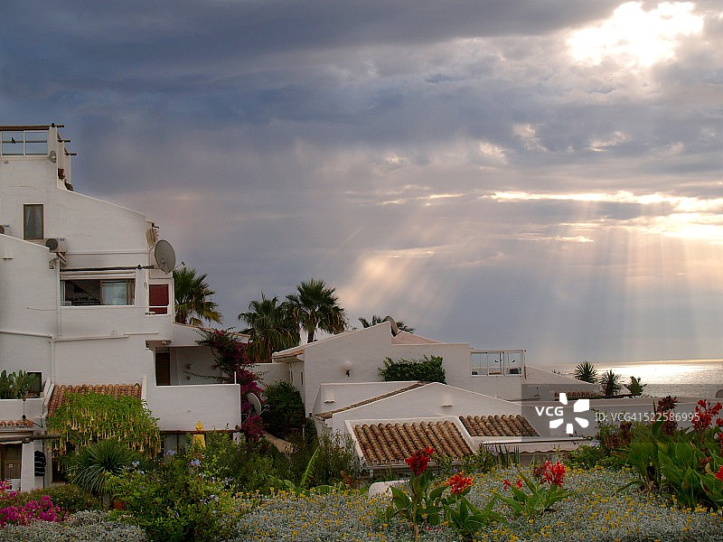 埃斯特波纳日出图片素材